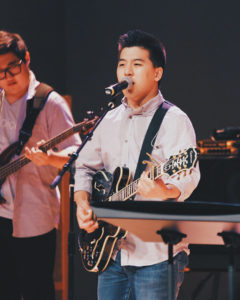 Live Guitar Show